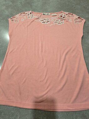 PD & CO. Scoop Proj by Paperdolls Cap Sleeves w/Laser Cut Design Top - Small